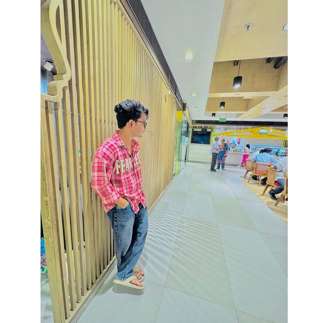 Post 9 by CHANCHAL GUPTA 😎 on Instagram (image)