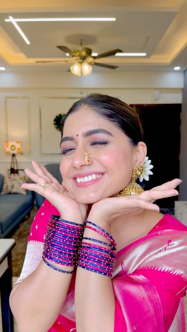 Post 5 by Akshata Deshpande Official on Instagram (video)