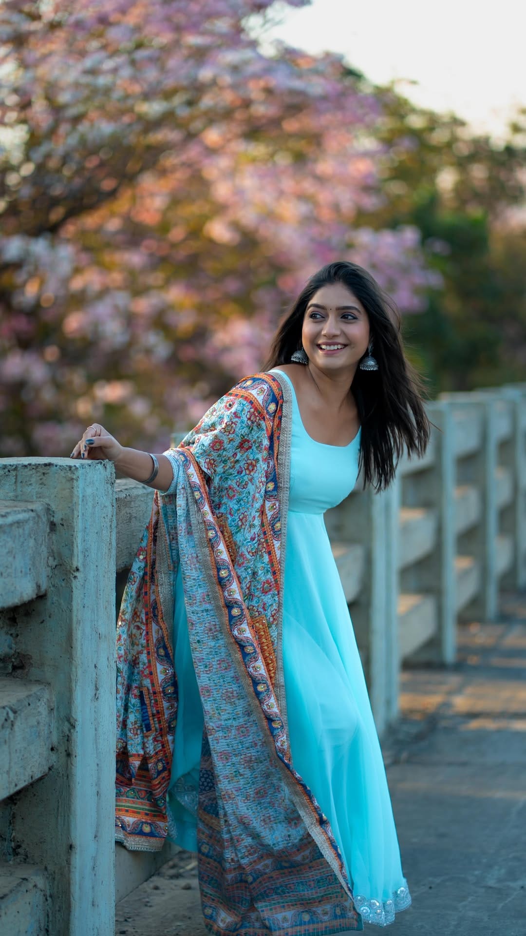 Post 8 by Akshata Deshpande Official on Instagram (video)