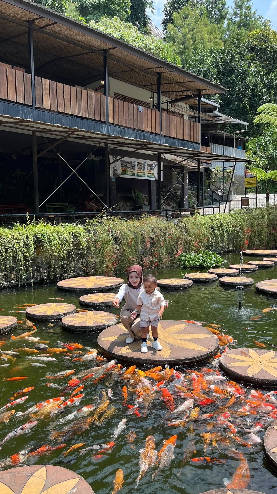 Post 8 by Novi Solehat on Instagram (video)