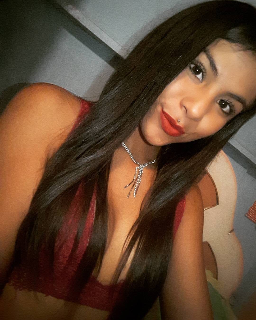 Post 10 by Valery Arroyo♡ on Instagram (image)