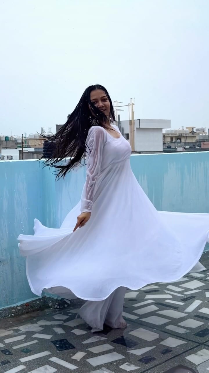 Post 1 by Mansi Singh 🧿 (Missdancer_15) on Instagram (video)