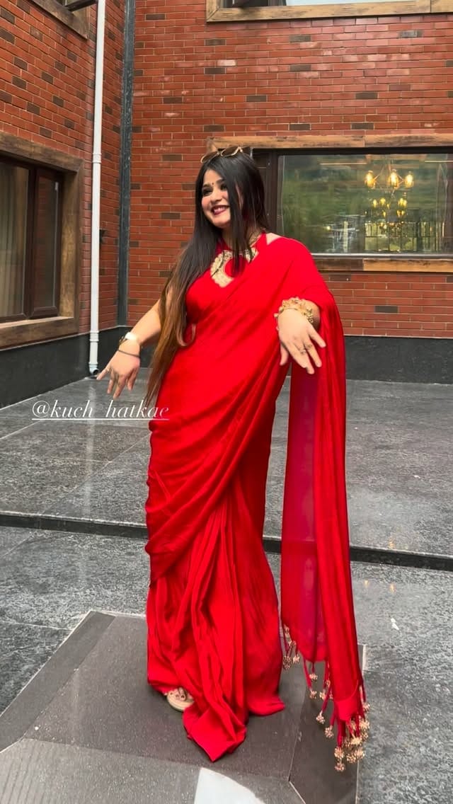 Post 5 by Sakshi Jain on Instagram (video)