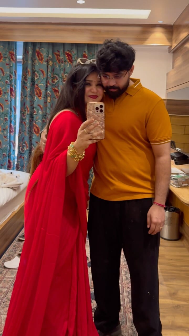 Post 4 by Sakshi Jain on Instagram (video)