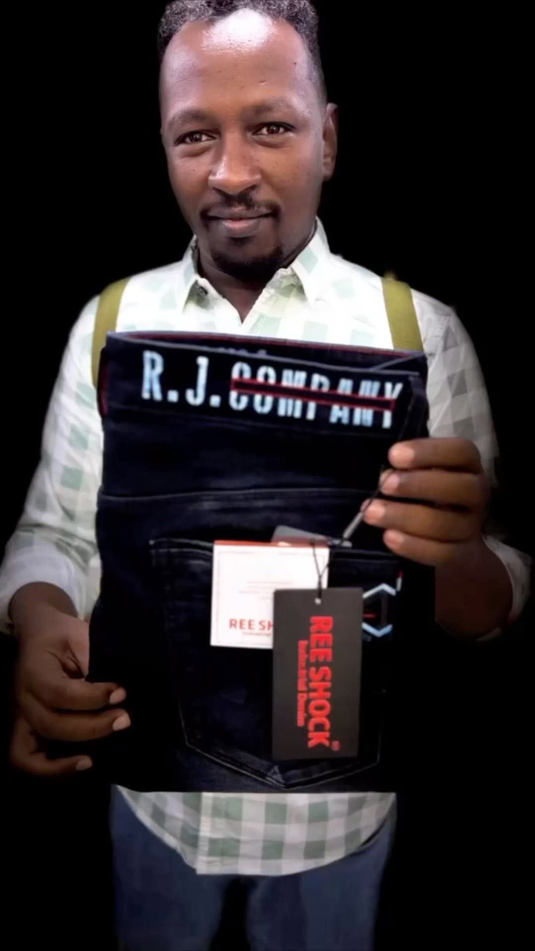 Post 10 by REESHOCK JEANS®️ on Instagram (video)
