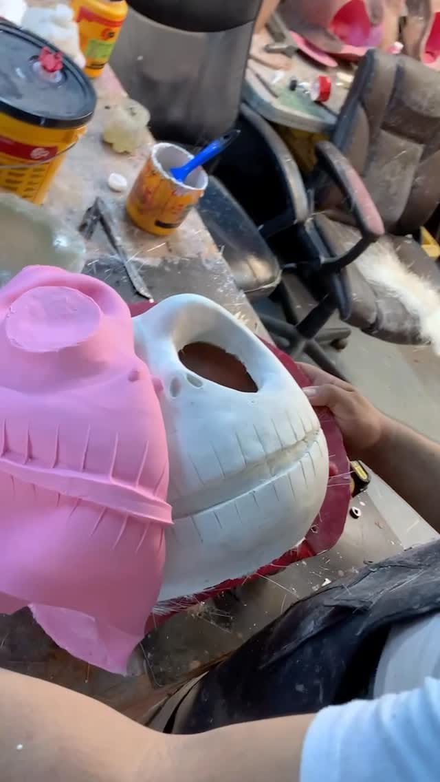 Post 3 by El Taller Factory on Instagram (video)