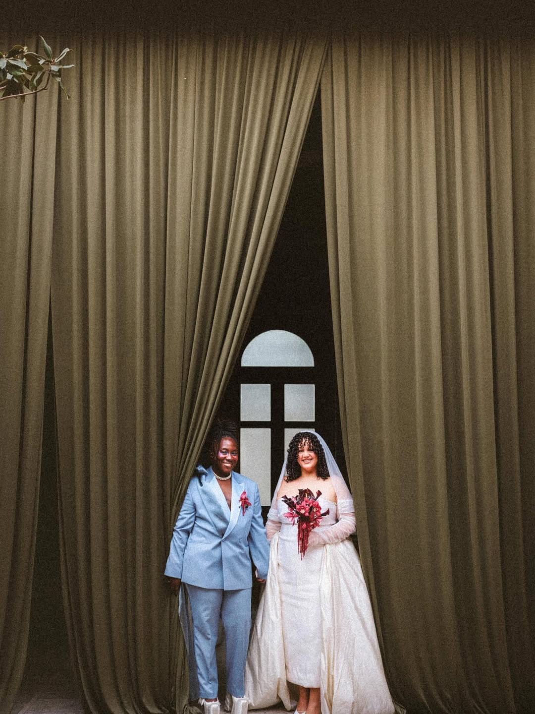Post 9 by Eventos • Bodas • Flores • WP on Instagram (carousel)