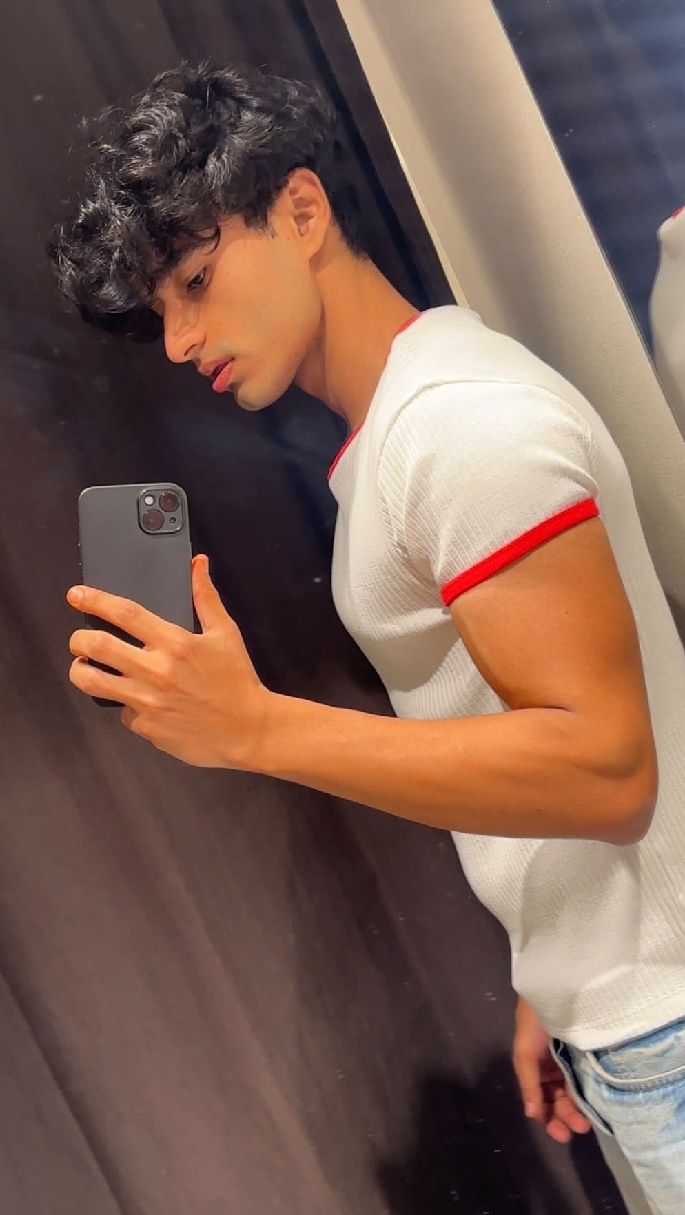 Post 4 by Aayush Arora on Instagram (video)