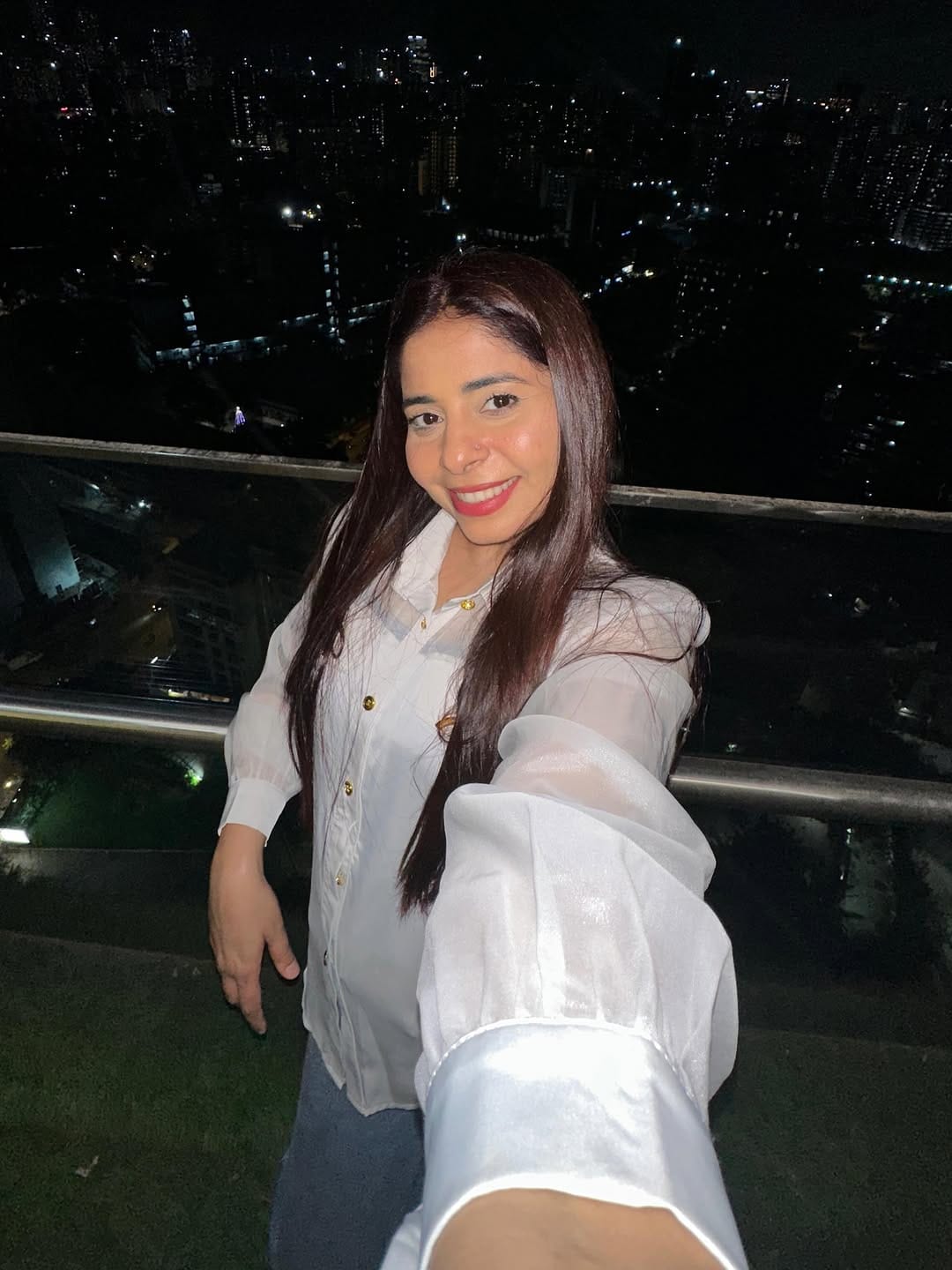 Post 3 by 🎶𝙎 𝙃 𝙄 𝙆 𝙃 𝘼 🎶 on Instagram (carousel)