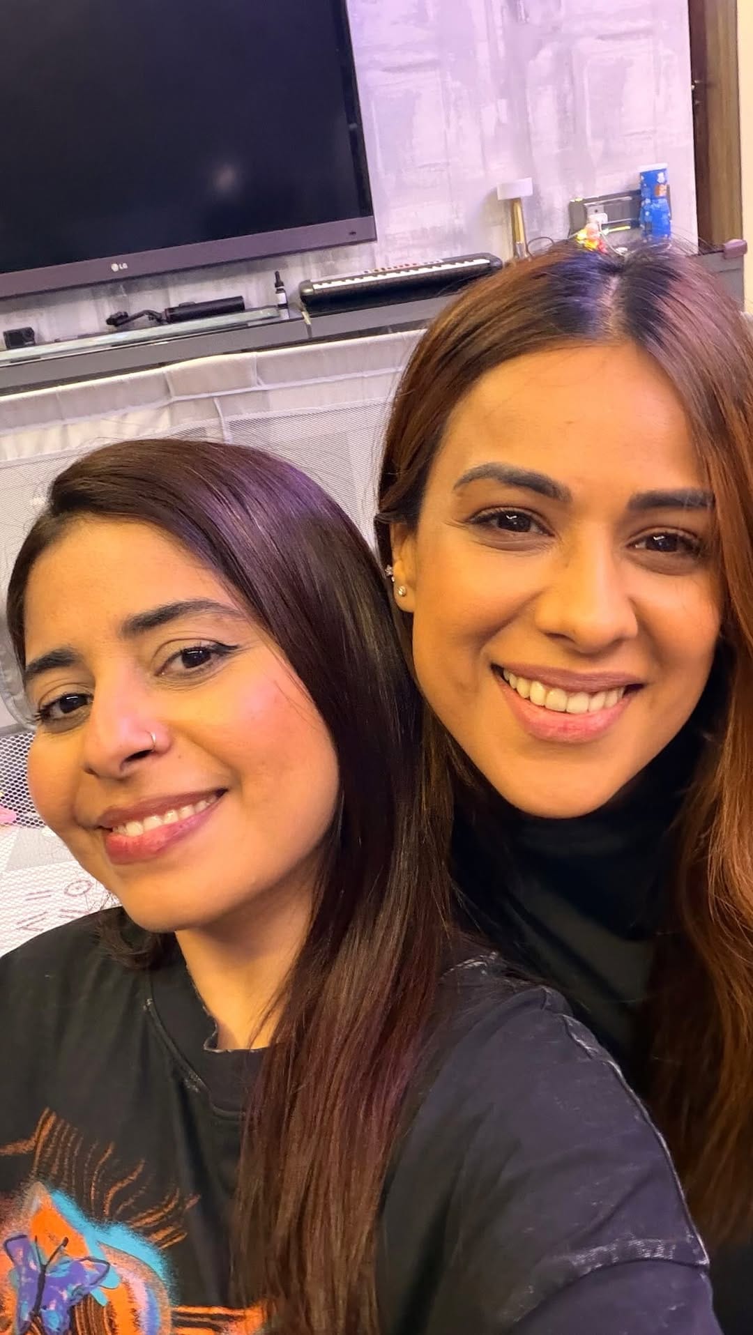 Post 9 by 🎶𝙎 𝙃 𝙄 𝙆 𝙃 𝘼 🎶 on Instagram (video)