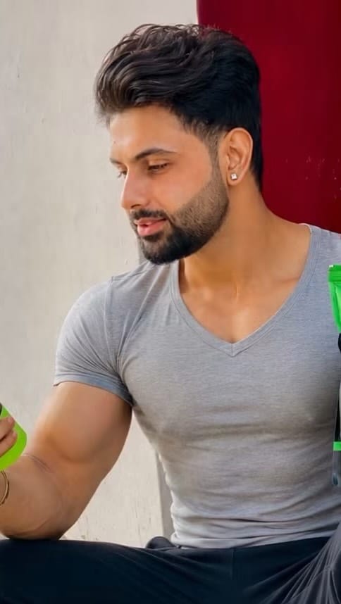 Post 5 by Vikas Kumar on Instagram (video)