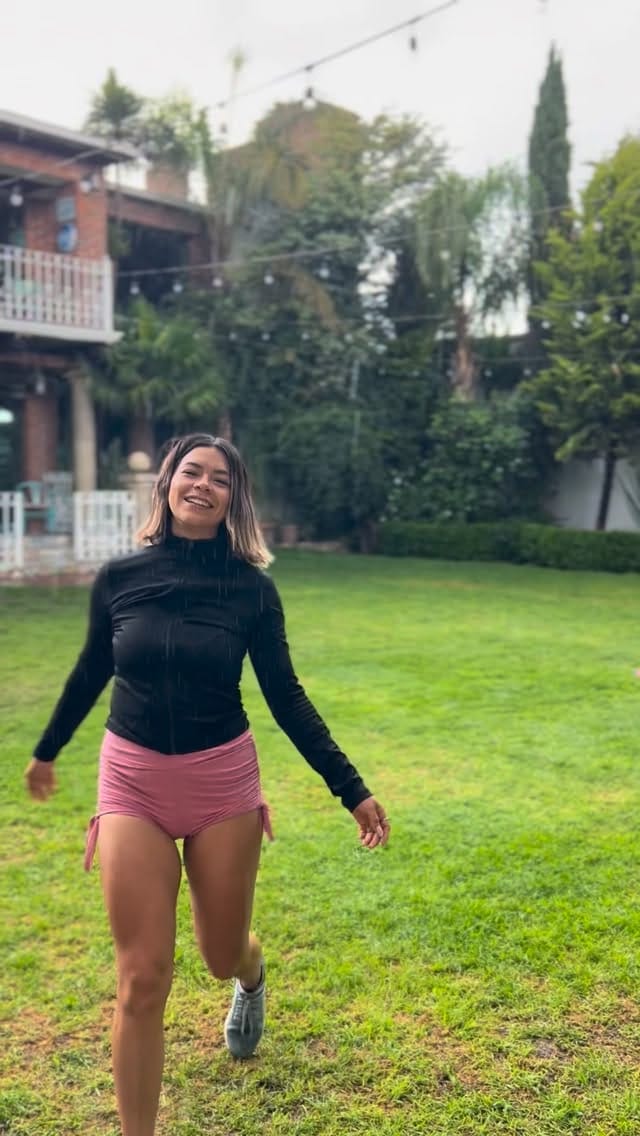 Post 5 by Vanny González on Instagram (video)