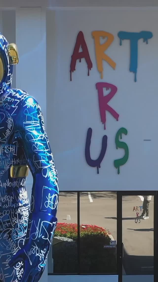 Post 9 by Art R us on Instagram (video)