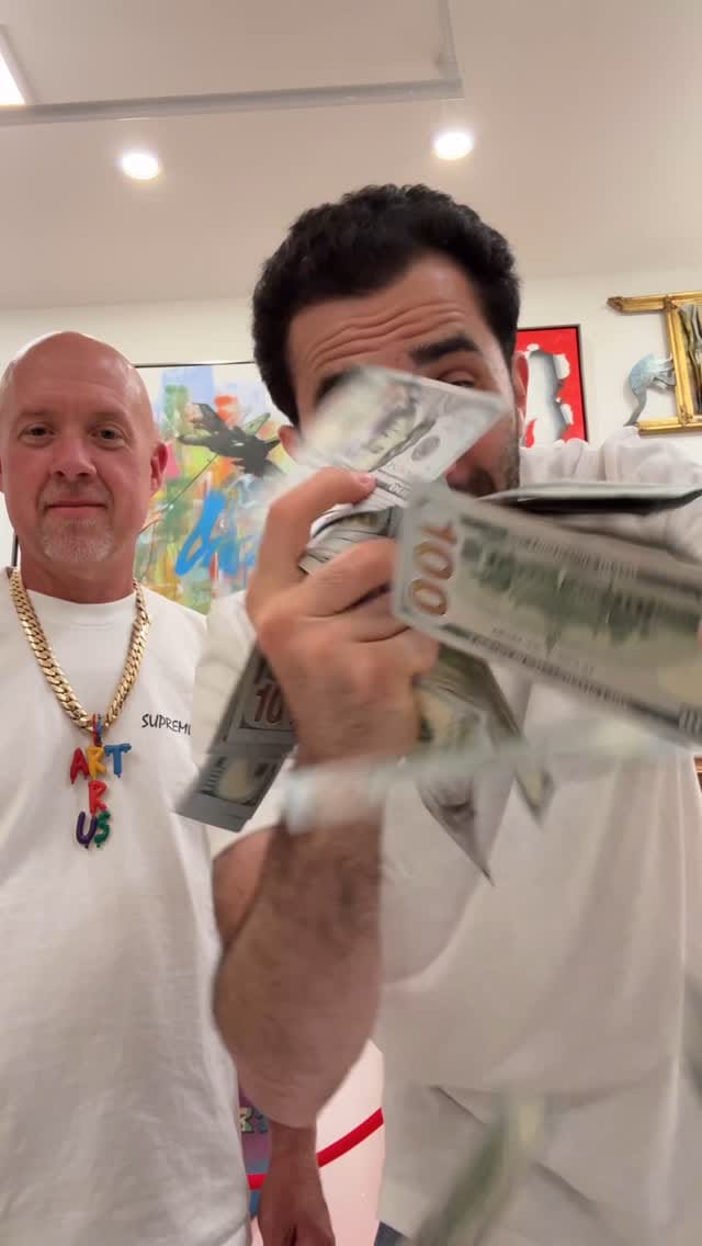 Post 8 by Art R us on Instagram (video)