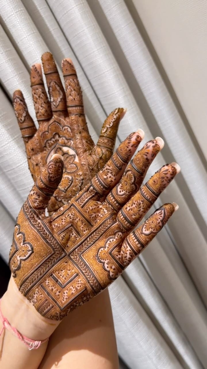 Post 1 by SADAF SALIM | صدف سلیم 🧕 on Instagram (video)