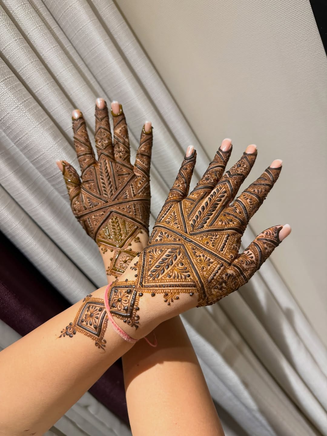 Post 2 by SADAF SALIM | صدف سلیم 🧕 on Instagram (carousel)