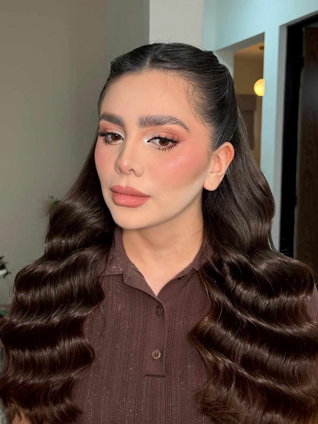 Post 1 by Elisa Makeup on Instagram (carousel)