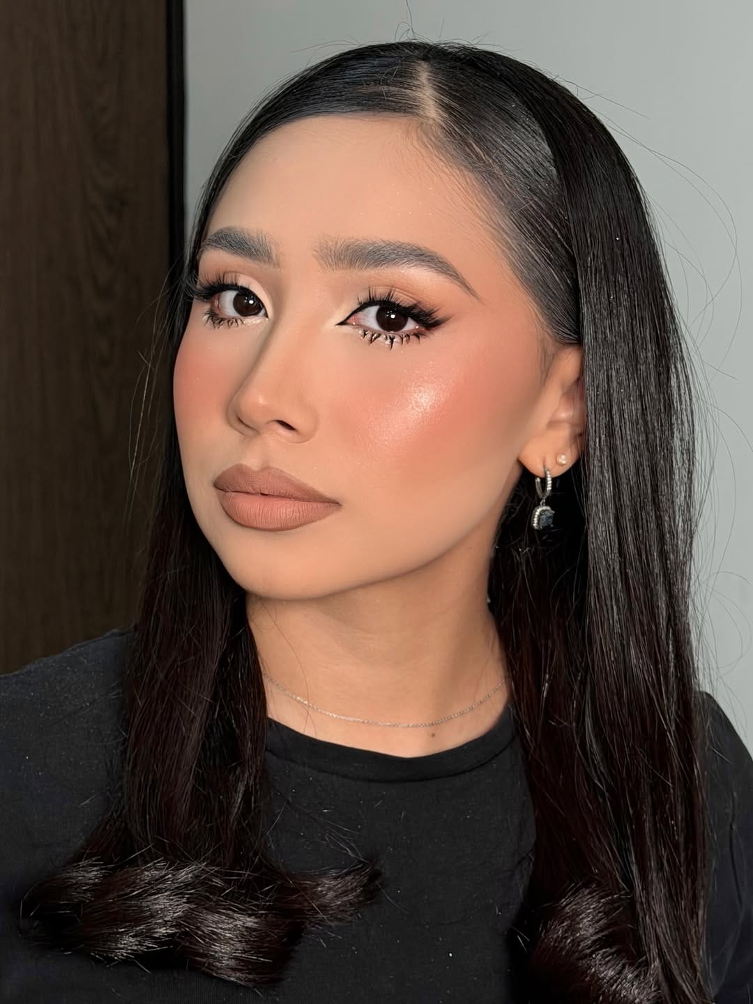 Post 3 by Elisa Makeup on Instagram (carousel)