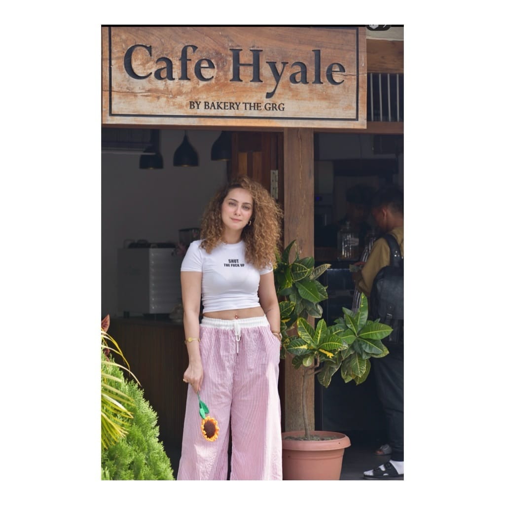Post 2 by Lavvina Taandon💫 on Instagram (carousel)