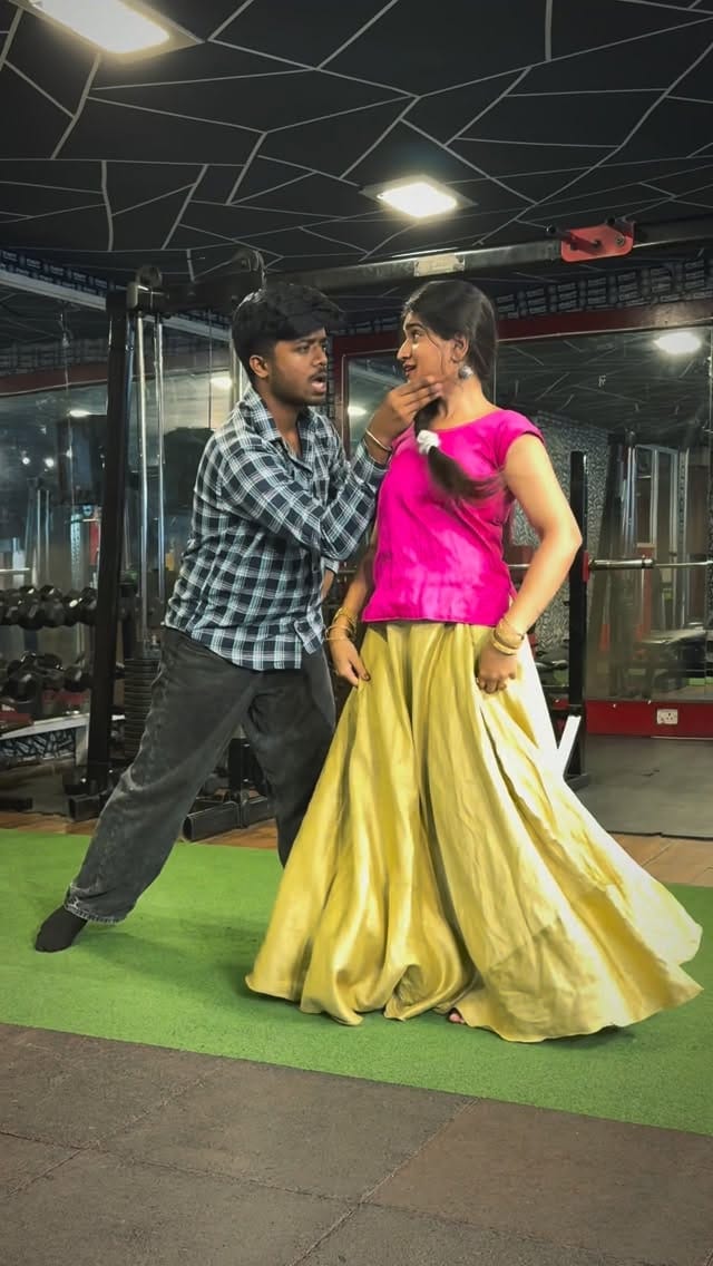 Post 8 by Mandara Gowda on Instagram (video)