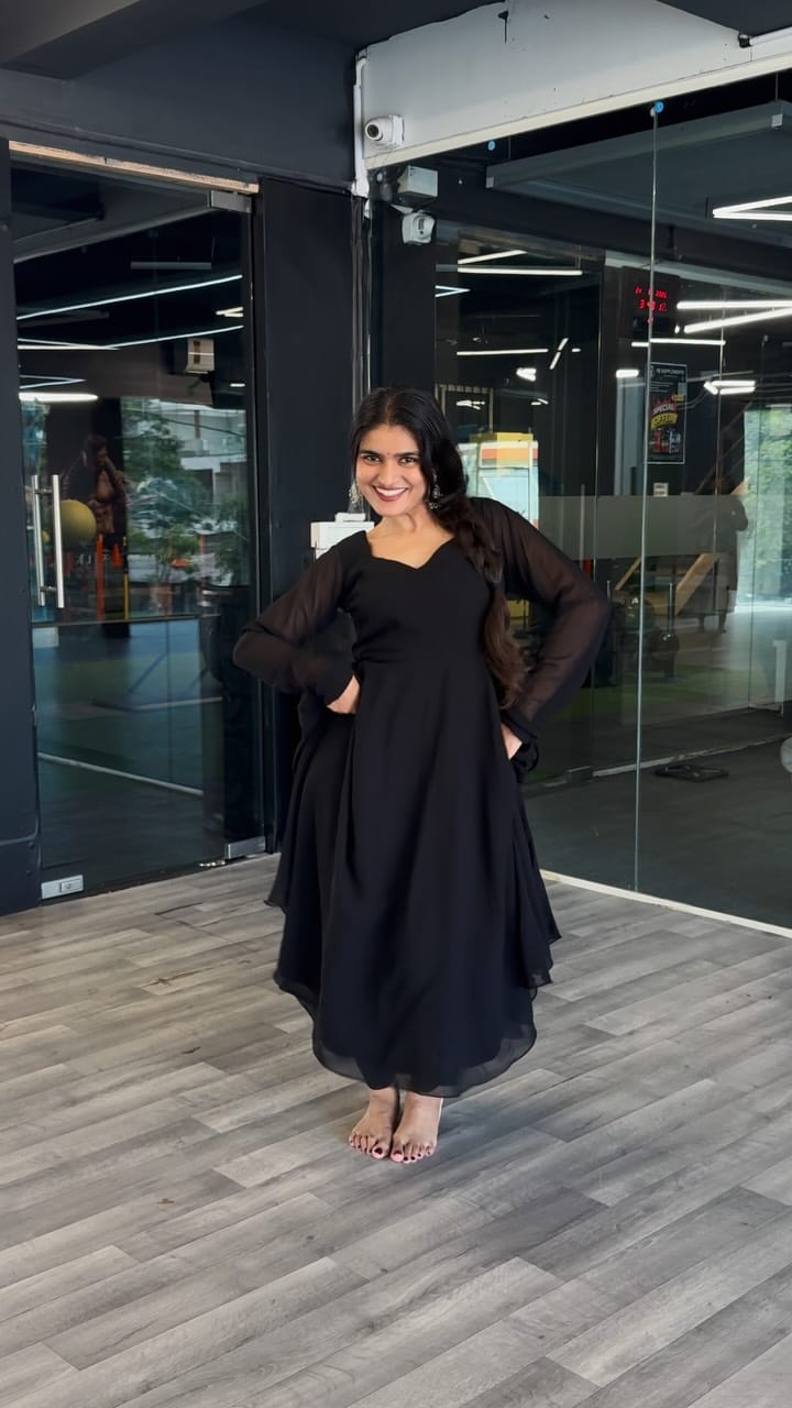 Post 2 by Mandara Gowda on Instagram (video)