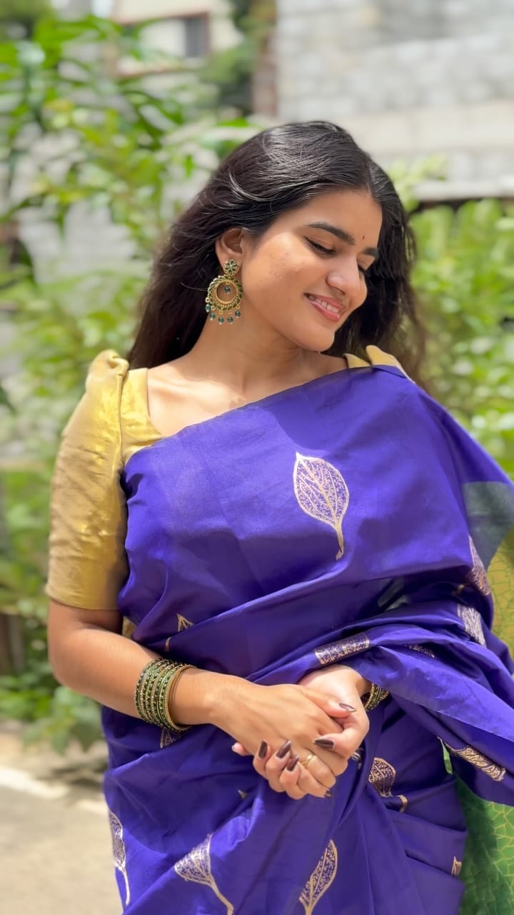 Post 4 by Mandara Gowda on Instagram (video)