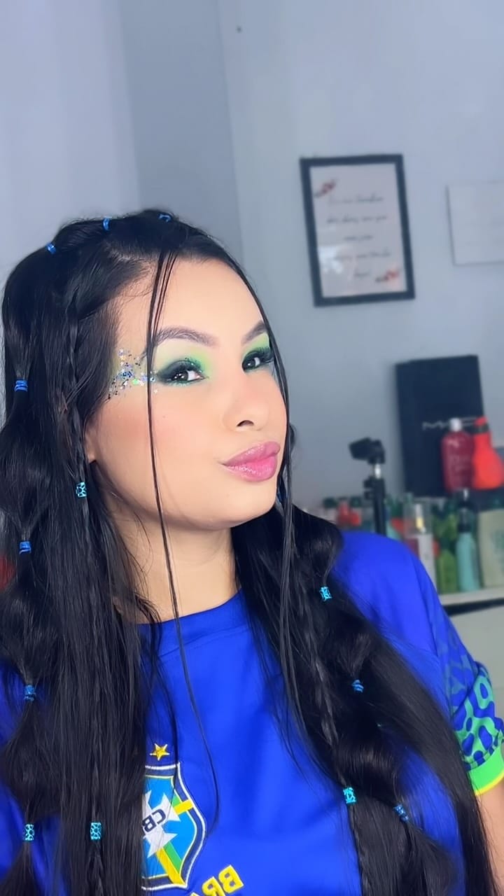 Post 6 by Andresa Carvalho on Instagram (video)
