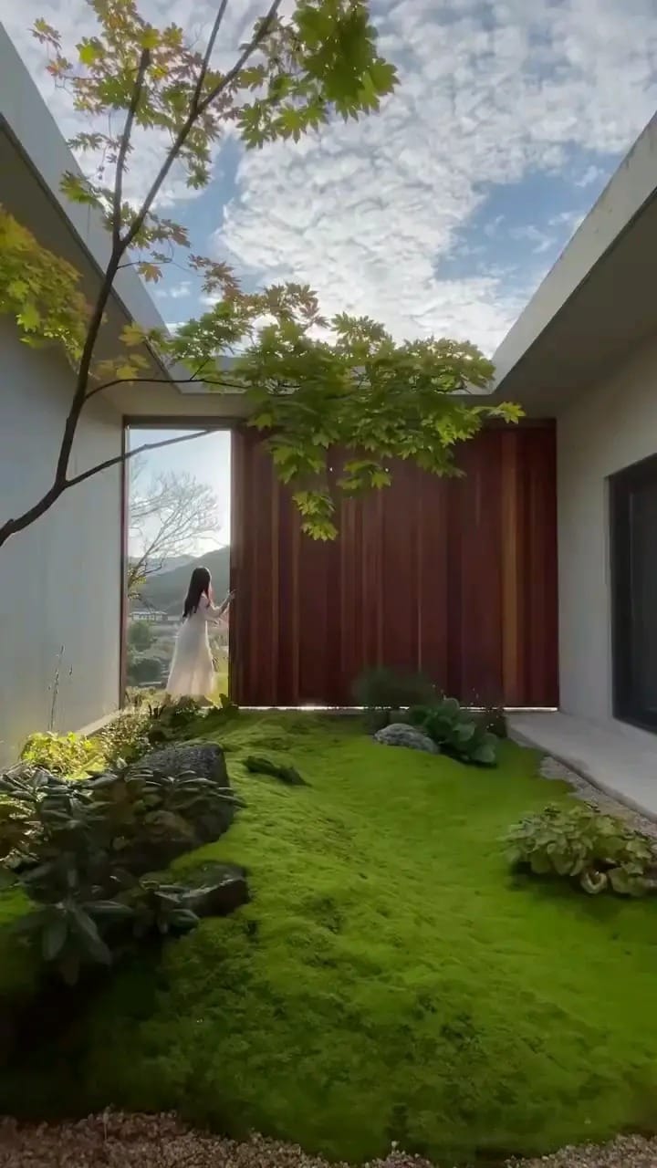 Post 4 by World Explorer | Traveller | on Instagram (video)