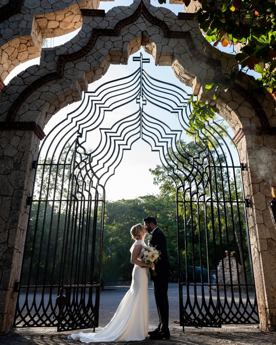 Post 3 by Xcaret Bodas on Instagram (image)