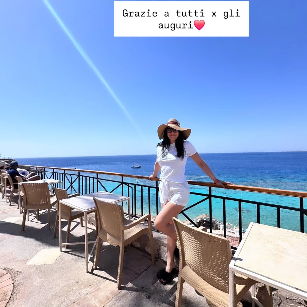 Post 8 by MISSMORENA SINGER/ CANTANTE/ VOCALIST/ ATTRICE/ SHOWGIRL on Instagram (image)