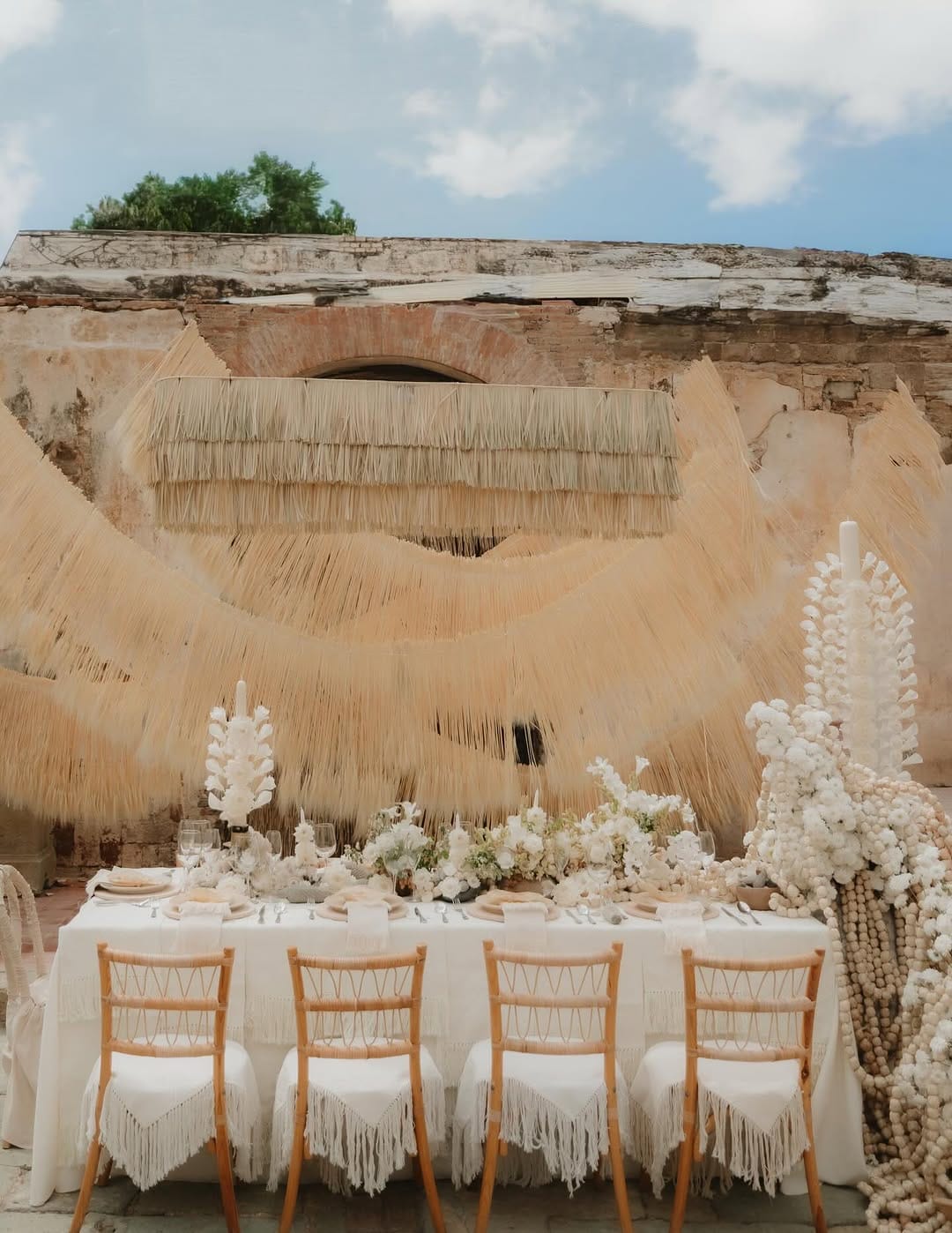 Post 6 by Lorena Padilla Fotografía y Video de Bodas on Instagram (carousel)