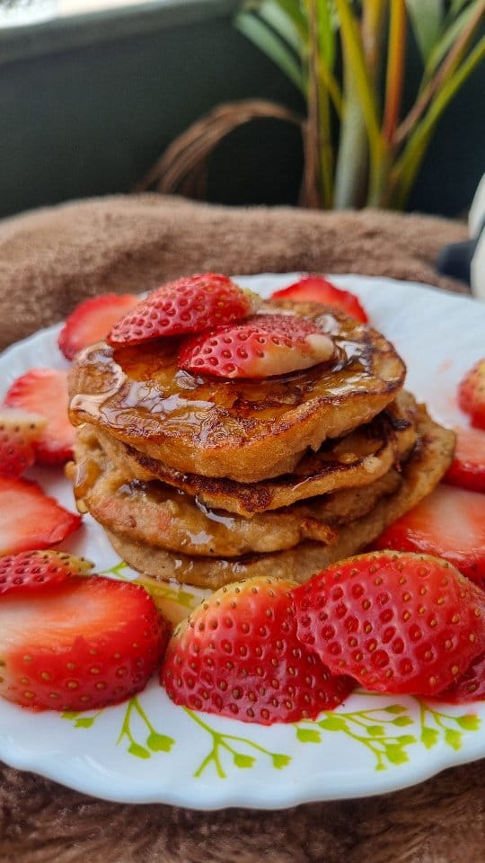 Post 3 by Food Blogger on Instagram (video)