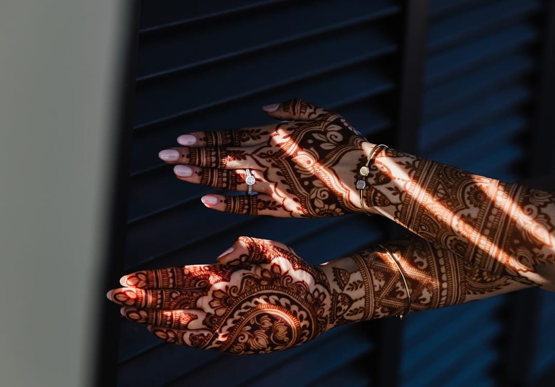 Post 7 by Loto Mehndi on Instagram (carousel)