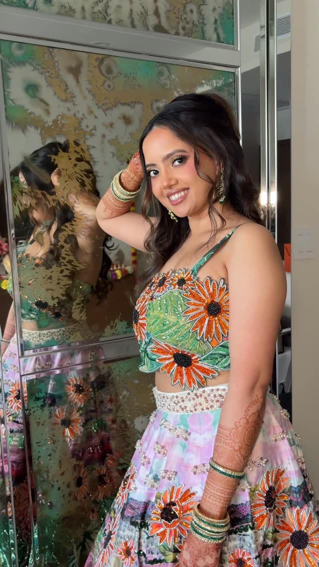 Post 3 by Loto Mehndi on Instagram (video)