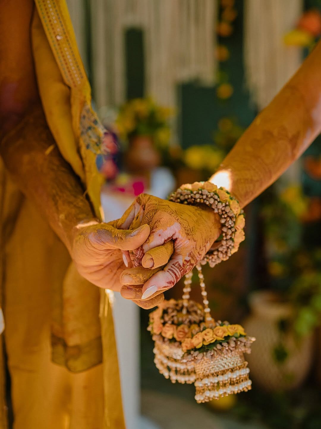 Post 10 by Loto Mehndi on Instagram (carousel)