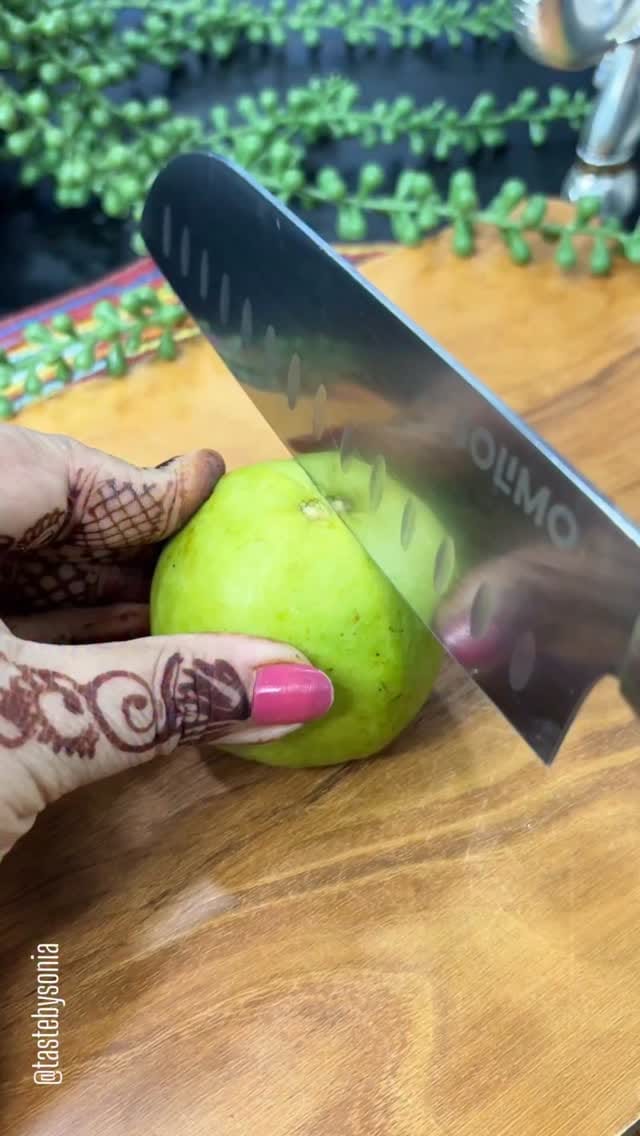 Post 2 by Sonia Nagpal | Home Chef👩🏻‍🍳 on Instagram (video)