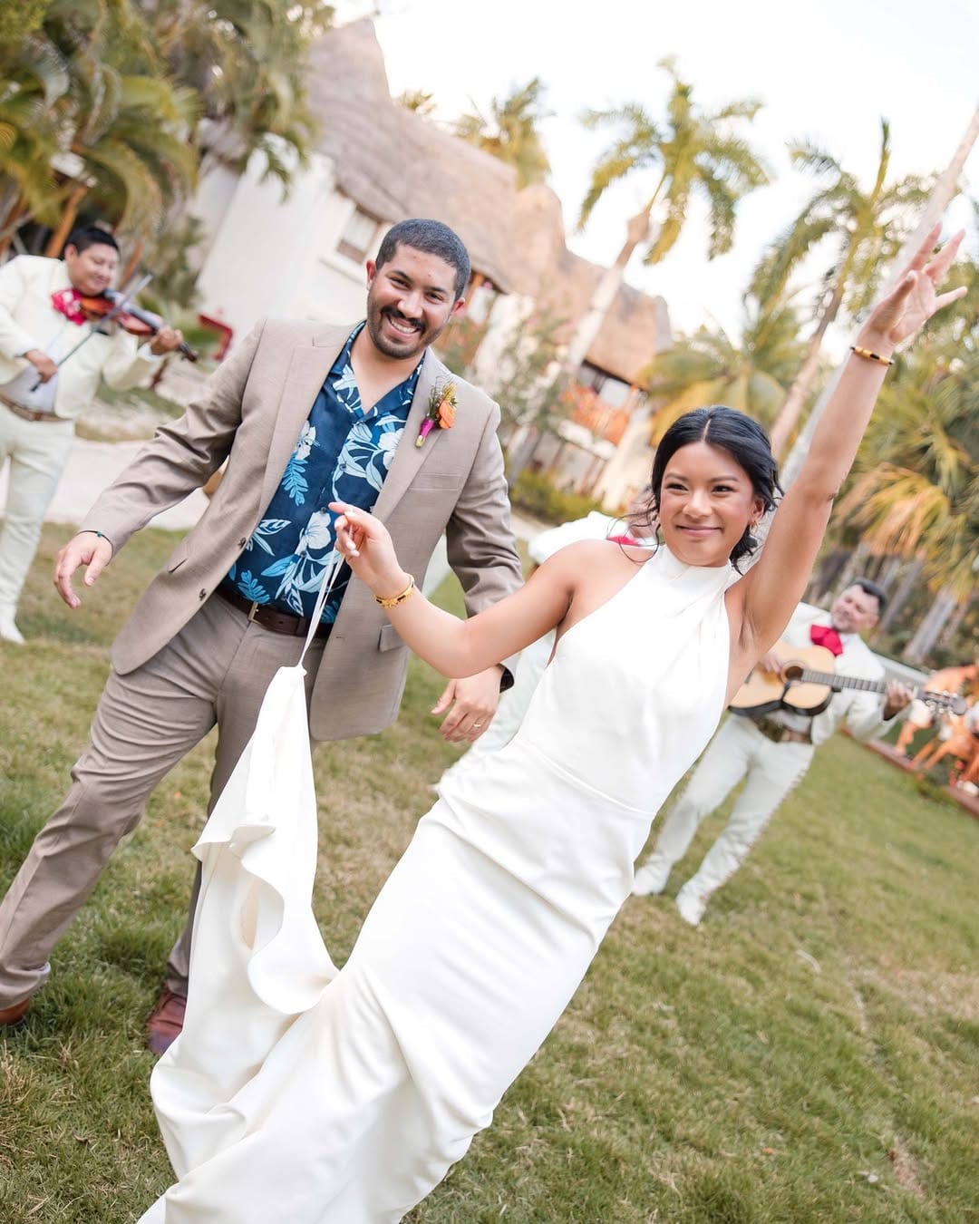 Post 7 by Cancun Wedding Photographer Videographer on Instagram (carousel)