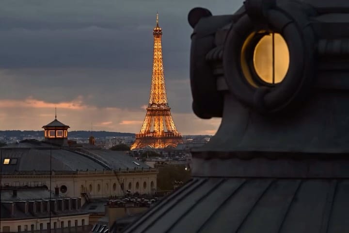 Post 10 by Raphael Metivet on Instagram (video)