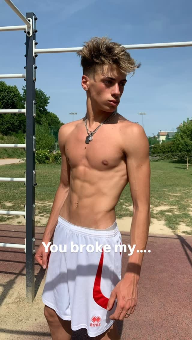 Post 5 by Emanuele Caselli on Instagram (video)