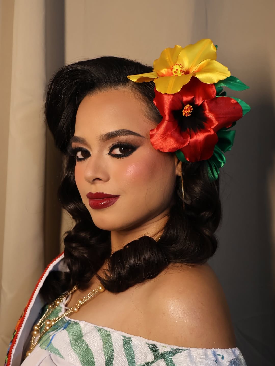 Post 5 by GABY NAVARRO | Makeup Artist 🇻🇪🇲🇽 on Instagram (carousel)