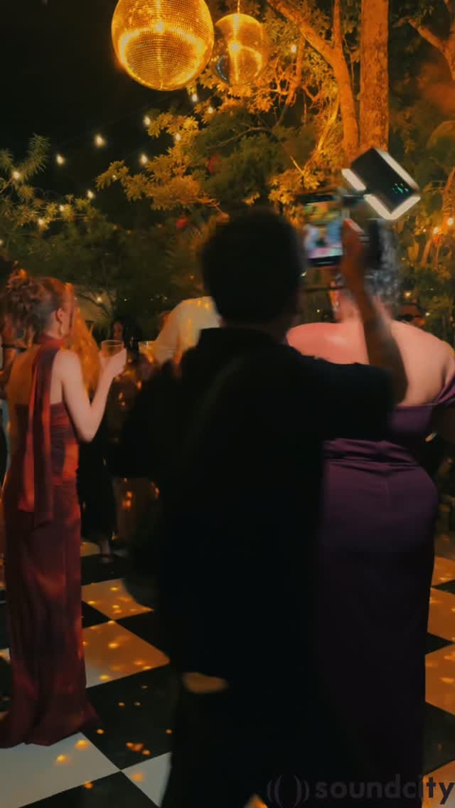 Post 5 by Ariel Mezzapesa on Instagram (video)