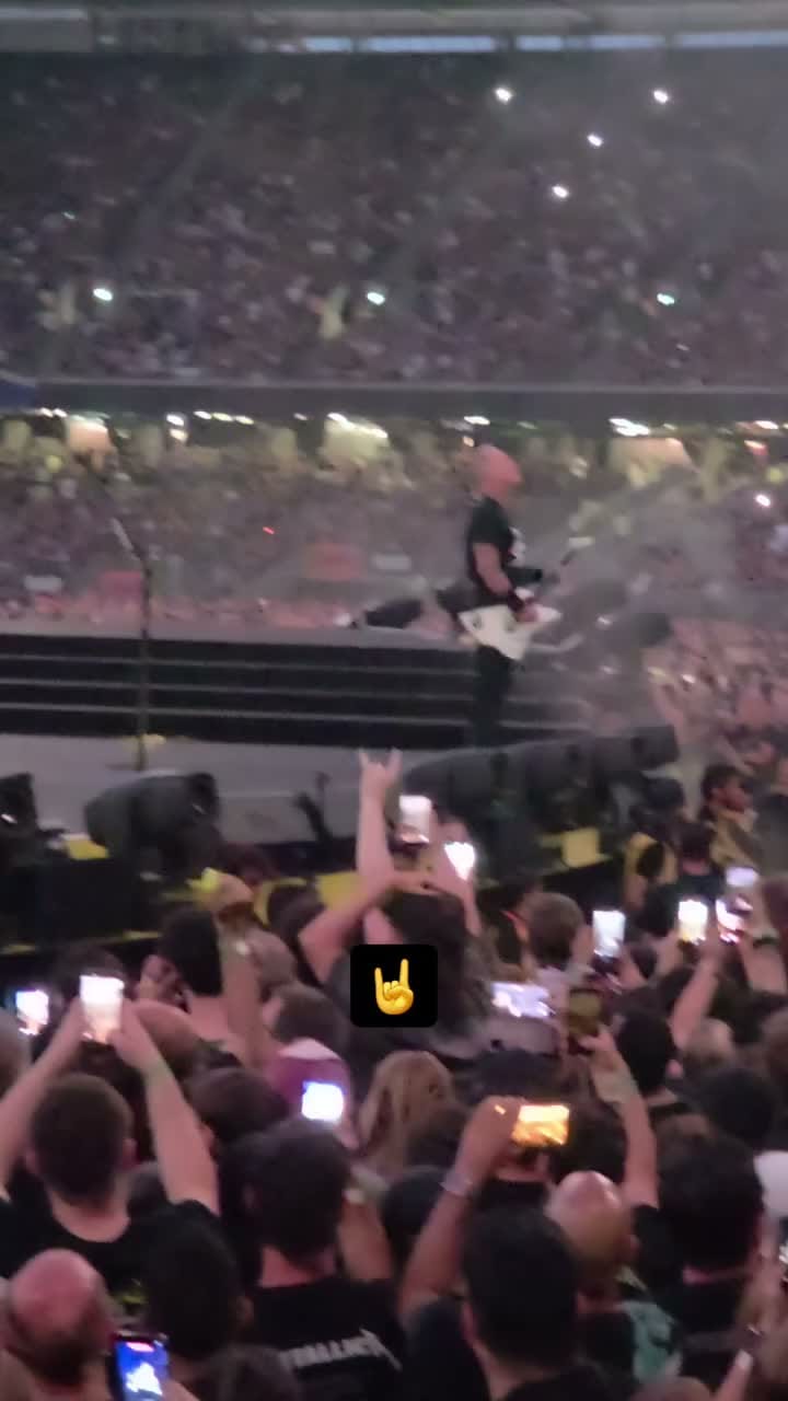 Post 6 by BTS MÉXICO FANBASE on Instagram (video)