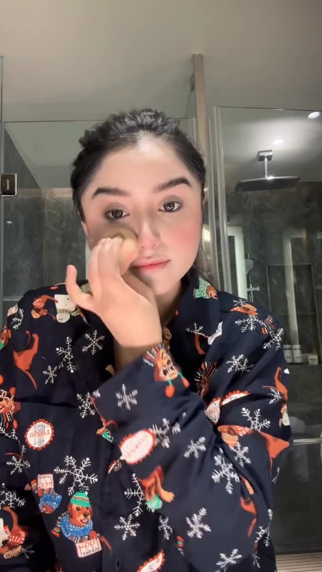 Post 6 by Monika Sharma on Instagram (video)