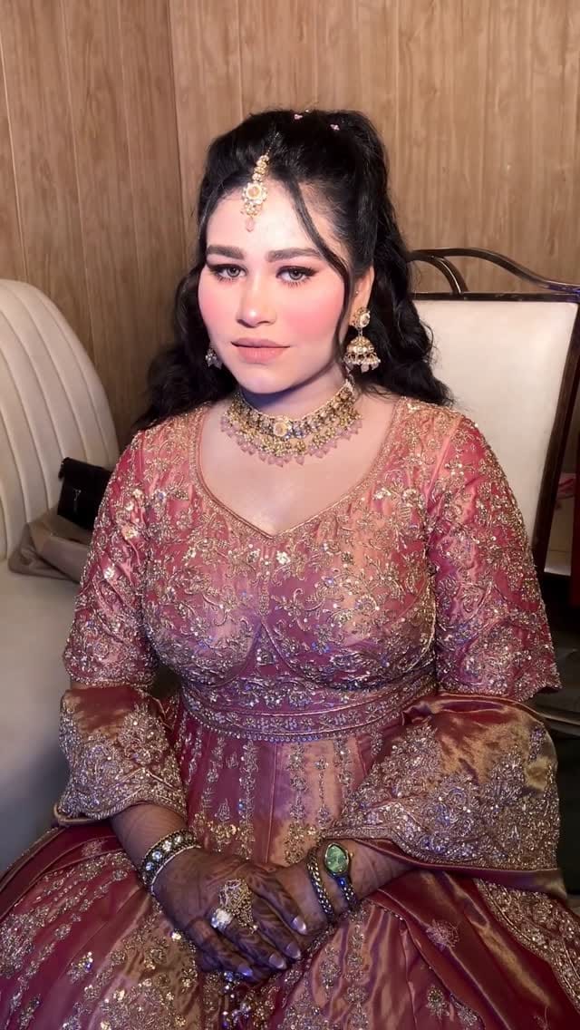 Post 10 by Monika Sharma on Instagram (video)