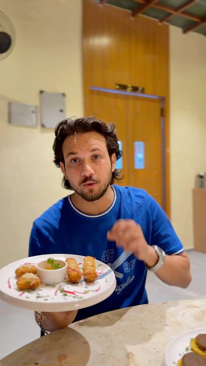 Post 3 by Shoaib khan on Instagram (video)