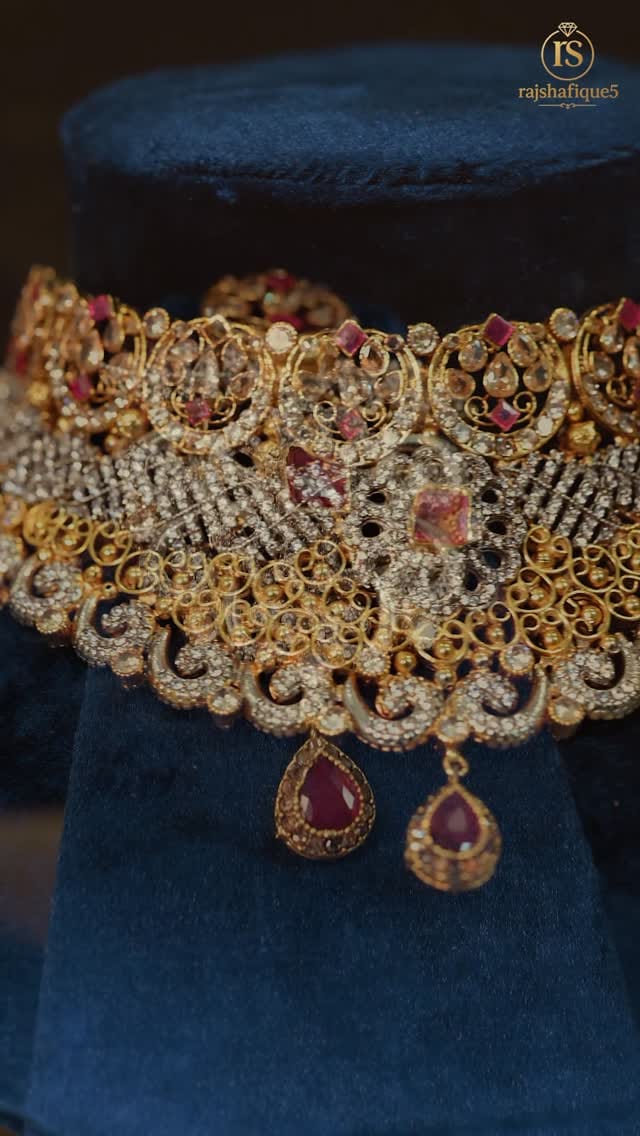 Post 6 by Shafique Raj on Instagram (video)