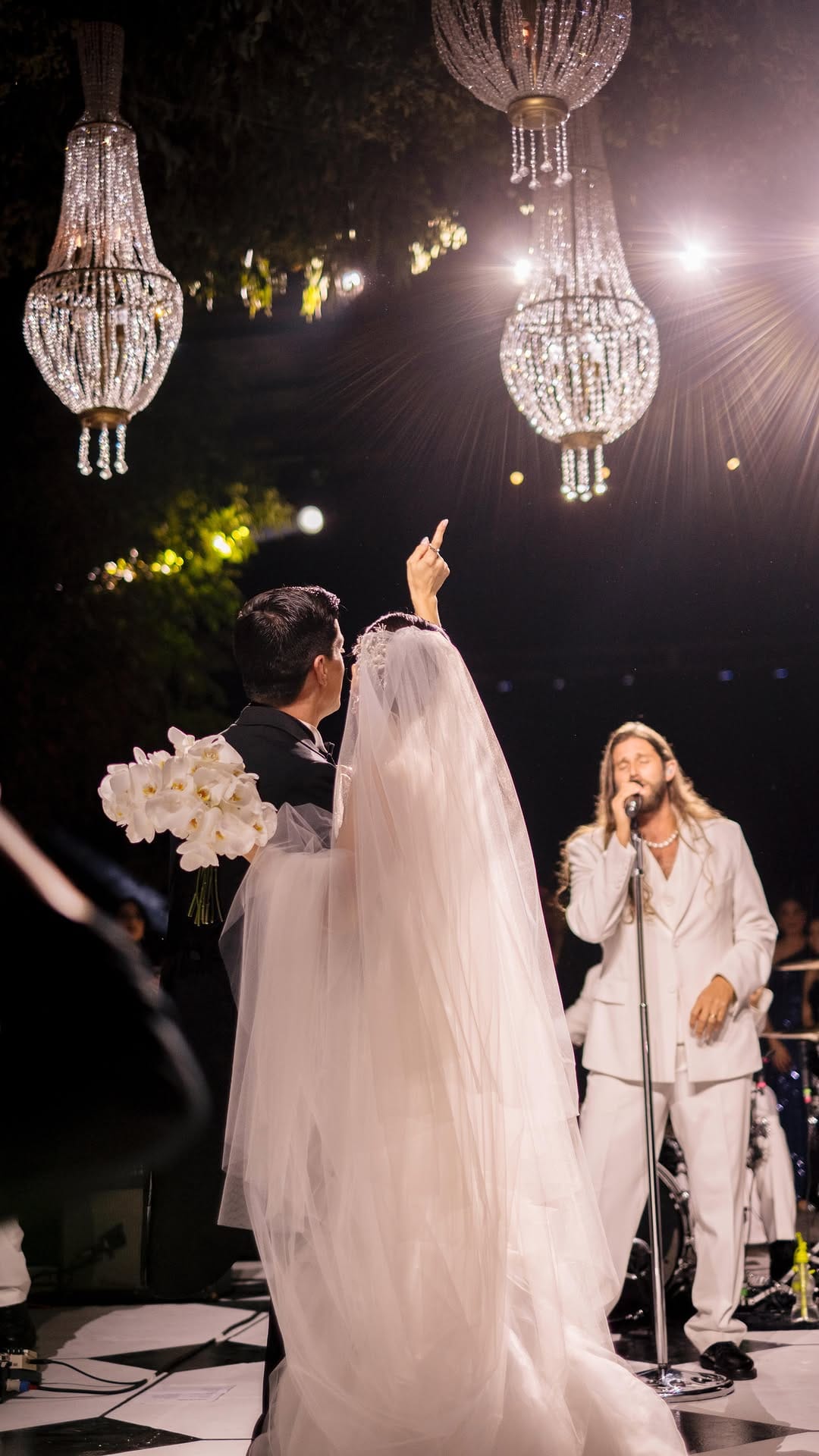 Post 10 by Memo Márquez Destination Weddings on Instagram (video)