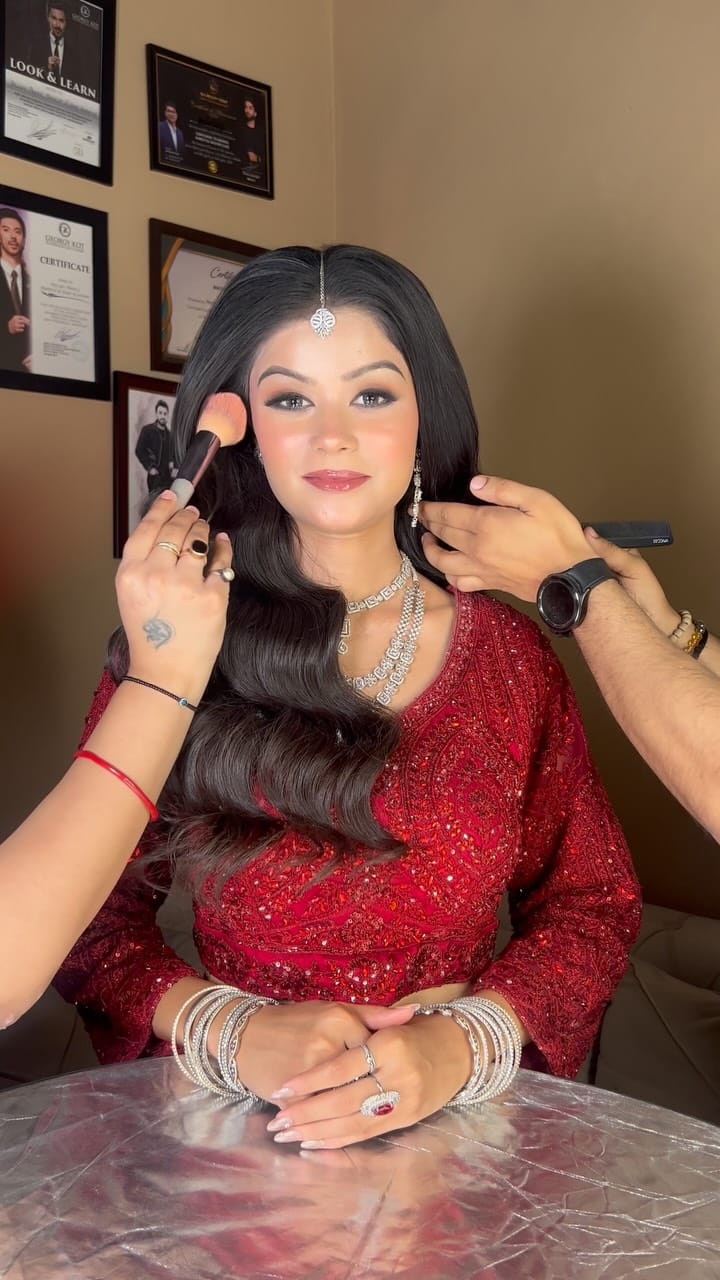 Post 5 by PallaviPrince | International Hair Artist on Instagram (video)
