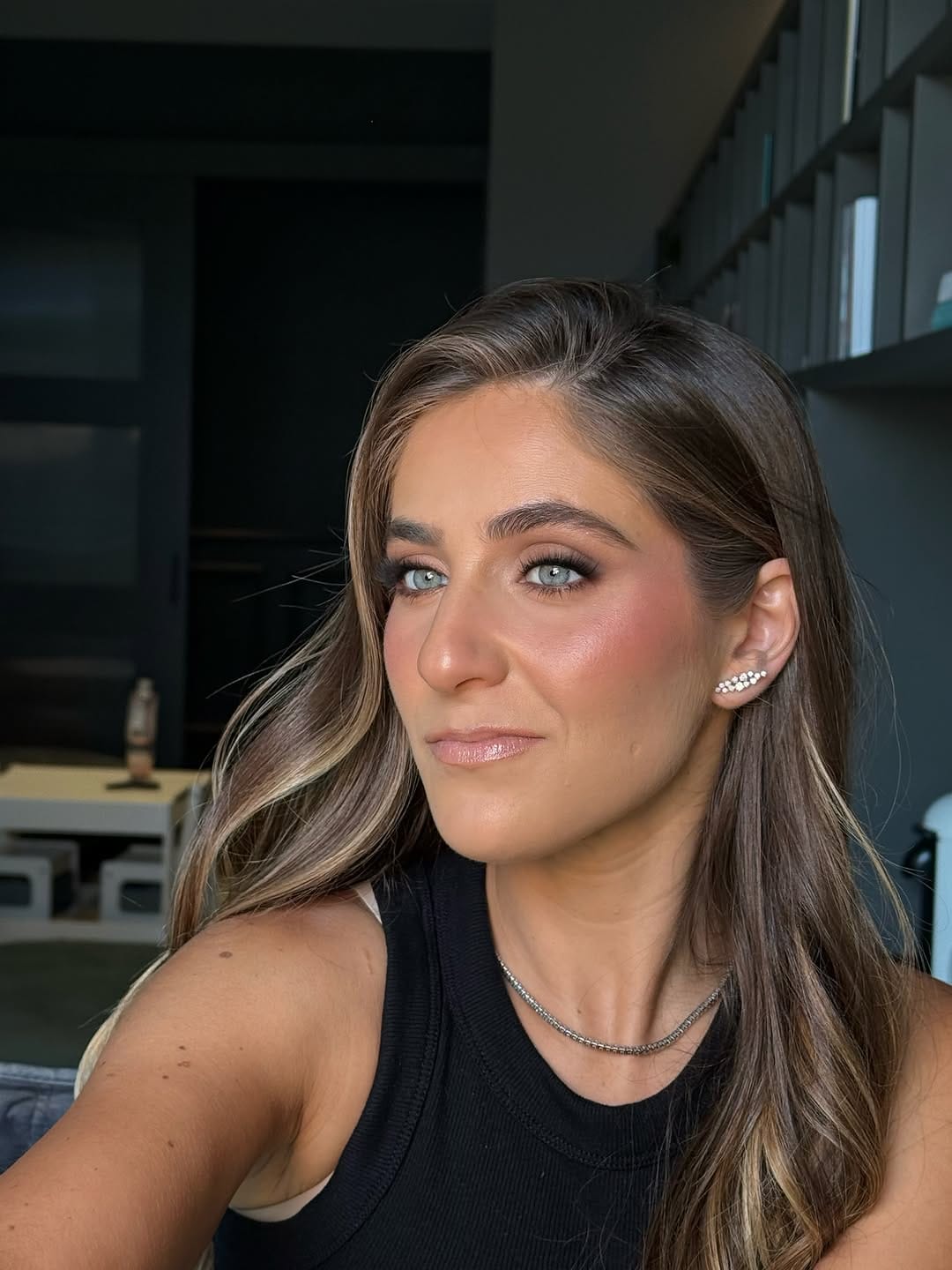 Post 1 by Regina del Valle | Makeup Social y Novias on Instagram (carousel)