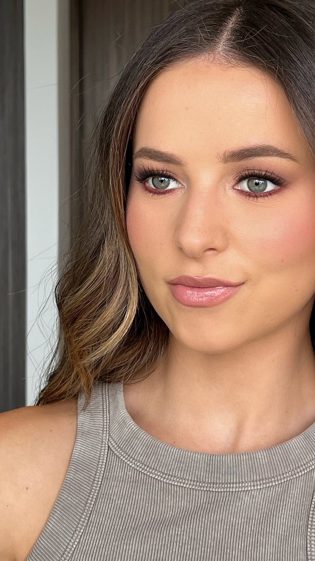 Post 9 by Regina del Valle | Makeup Social y Novias on Instagram (video)